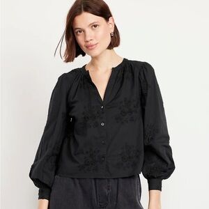 Old Navy NWT Button-Down Embroidered Top